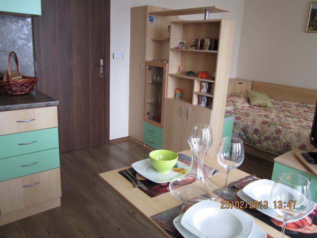 Aparthotel Pine Hills 팜포로보 객실 사진